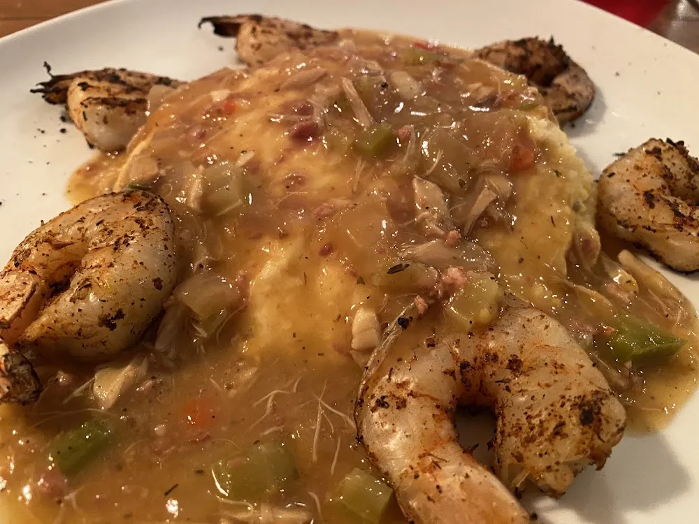 Shrimp & Grits Ètouffèe